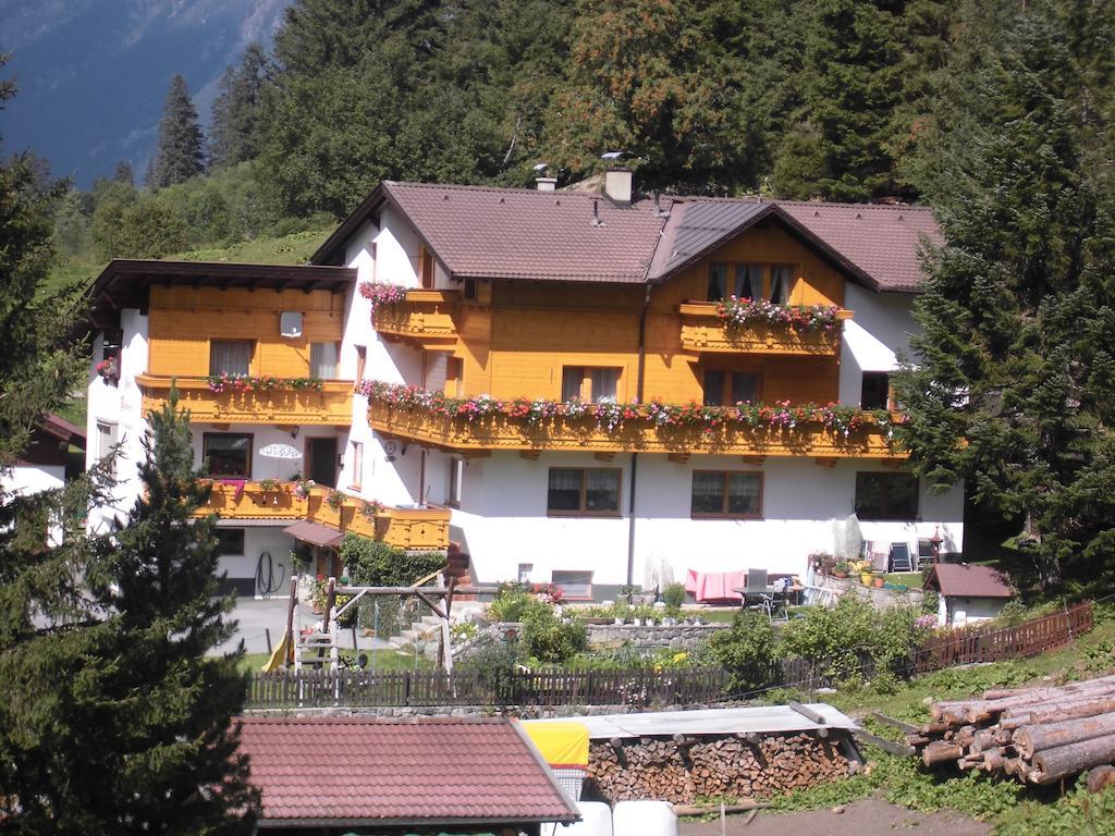 Hotel Haus Waldheim Sankt Leonhard im Pitztal Exterior foto